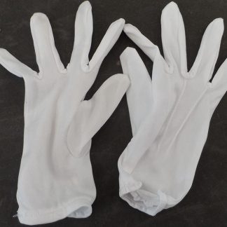 Witte handschoenen